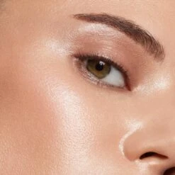 Illamasqua Beyond Liquid Highlighter - OMG -Illamasqua Sales 12274850 2134869422654976