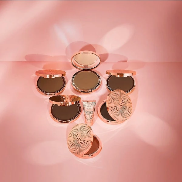 Makeup Revolution Glow Splendour Bronzer 3 Makeup Revolution Glow Splendour Bronzer