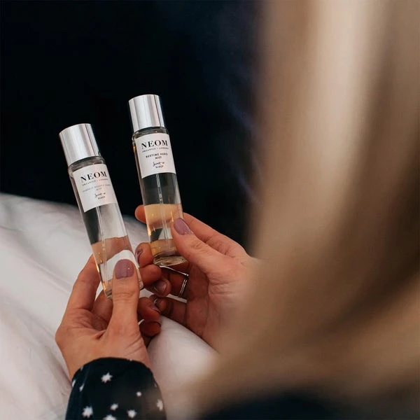 NEOM Bedtime Hero Pillow Mist 100ml 9 NEOM Bedtime Hero Pillow Mist 100ml - Image 7