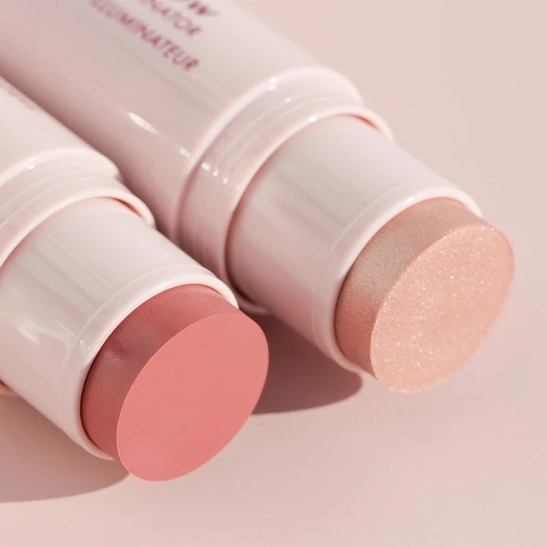 Wander Beauty On-the-Glow Blush And Illuminator 20ml 4 Wander Beauty On-the-Glow Blush And Illuminator 20ml - Image 2